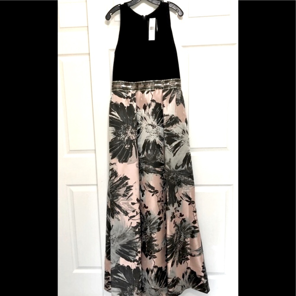 Carmen Marc Valvo Collection- Sleeveless Gown NWT
